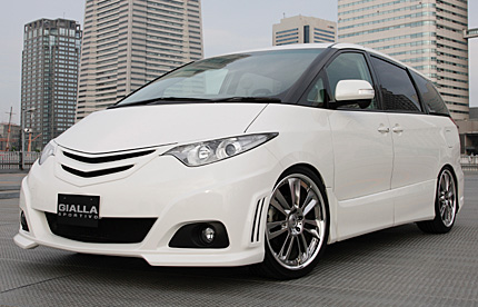 ESTIMA_FRONT