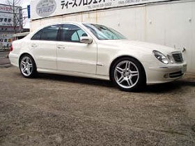 MERCEDES BENZ E500